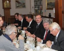 BRUNO_aalespisning_2010_15 BRUNO_aalespisning_2010_15